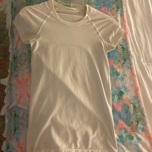 White Lululemon Swiftly tech